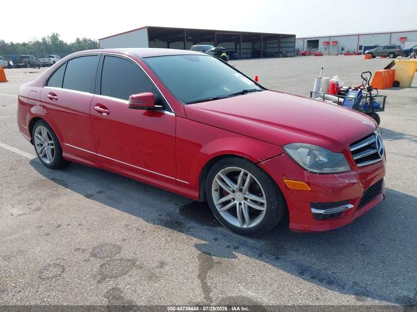 2014 Mercedes-benz C-klasse VIN WDDGF4HB5ER312043 IAAI salvage auction — NORMAL WEAR, Clear (Indiana), sold $25 on 2026-08-08 (photo 1)