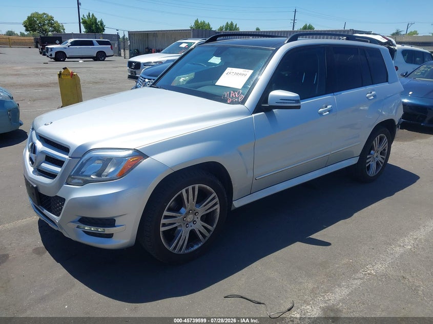2015 Mercedes-benz Glk-klasse VIN WDCGG8JB0FG427133 IAAI salvage auction — REAR END, Salvage (California), sold $3,200 on 2026-08-24 (photo 2)