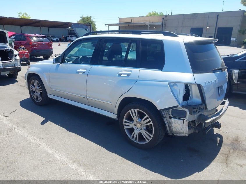 2015 Mercedes-benz Glk-klasse VIN WDCGG8JB0FG427133 IAAI salvage auction — REAR END, Salvage (California), sold $3,200 on 2026-08-24 (photo 3)
