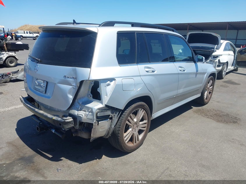 2015 Mercedes-benz Glk-klasse VIN WDCGG8JB0FG427133 IAAI salvage auction — REAR END, Salvage (California), sold $3,200 on 2026-08-24 (photo 4)