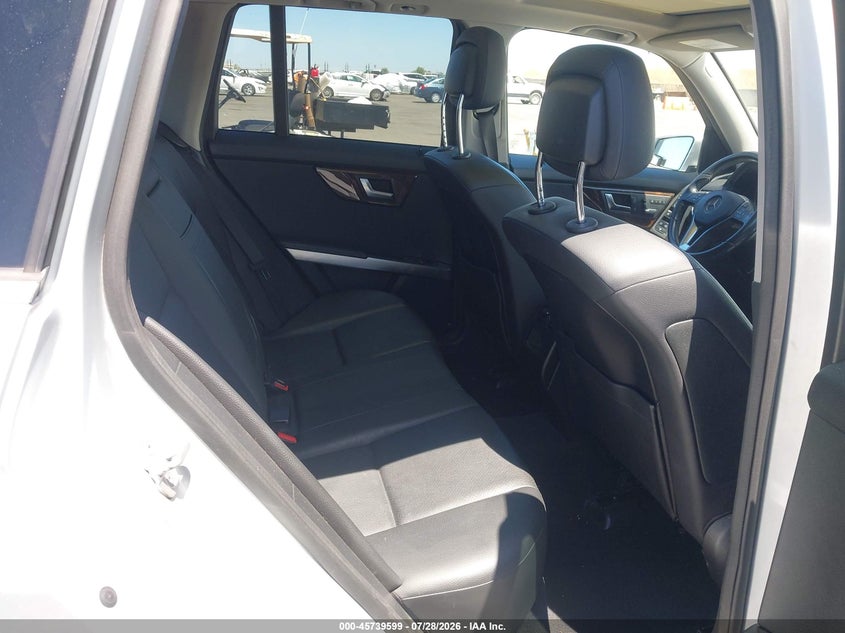 2015 Mercedes-benz Glk-klasse VIN WDCGG8JB0FG427133 IAAI salvage auction — REAR END, Salvage (California), sold $3,200 on 2026-08-24 (photo 8)
