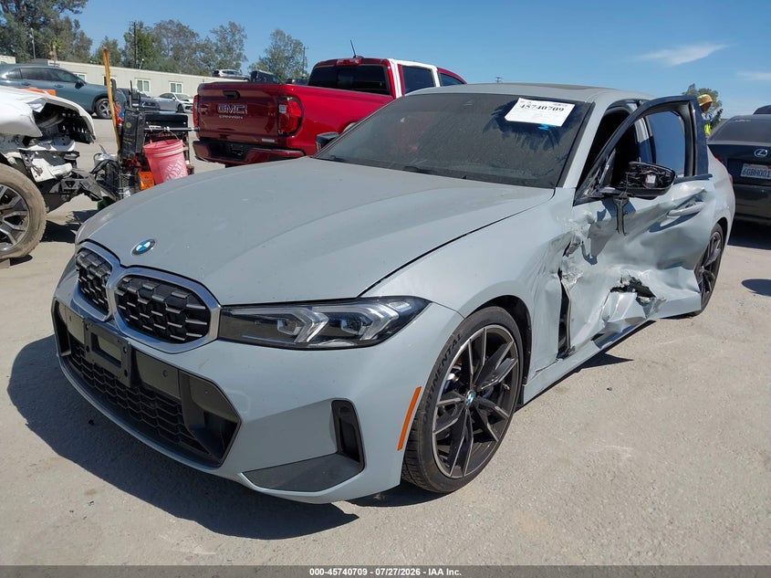 2024 BMW 3er VIN 3MW49FS05R8E83105 IAAI salvage auction — LEFT SIDE, Salvage Title, sold $22,450 on 2026-08-19 (photo 2)