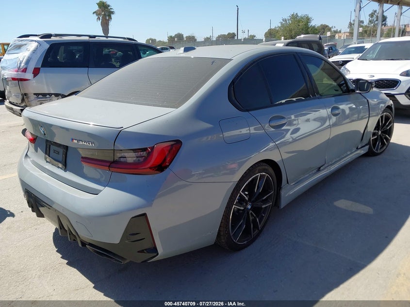2024 BMW 3er VIN 3MW49FS05R8E83105 IAAI salvage auction — LEFT SIDE, Salvage Title, sold $22,450 on 2026-08-19 (photo 4)