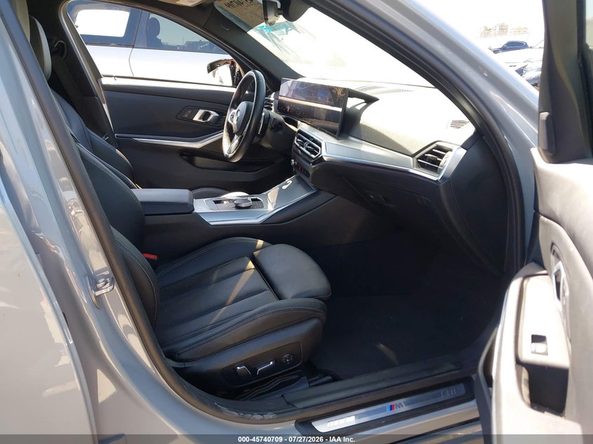 2024 BMW 3er VIN 3MW49FS05R8E83105 IAAI salvage auction — LEFT SIDE, Salvage Title, sold $22,450 on 2026-08-19 (photo 5)