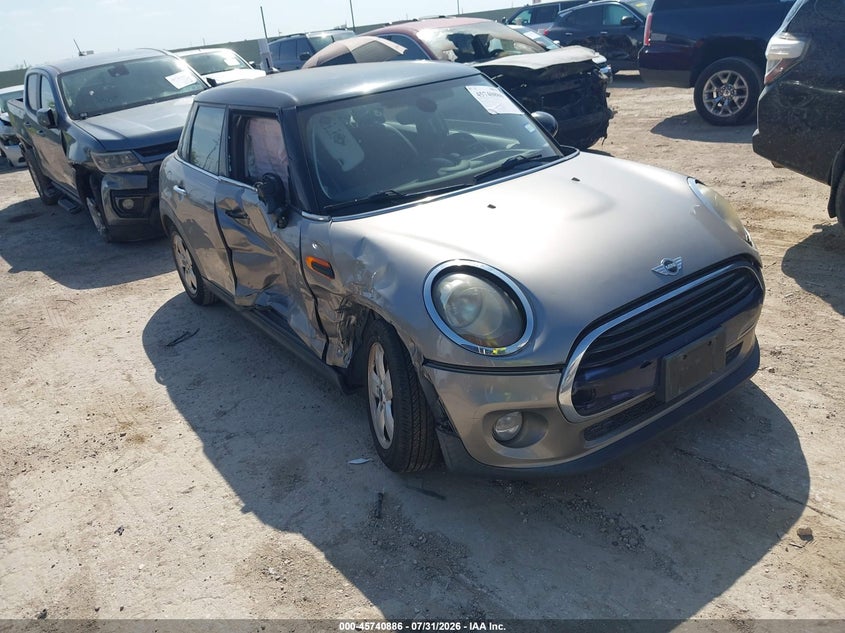 2016 Mini Hard top VIN WMWXU1C58G2E16716 IAAI salvage auction — NORMAL WEAR, Wait Title, sold $600 on 2026-08-06 (photo 1)