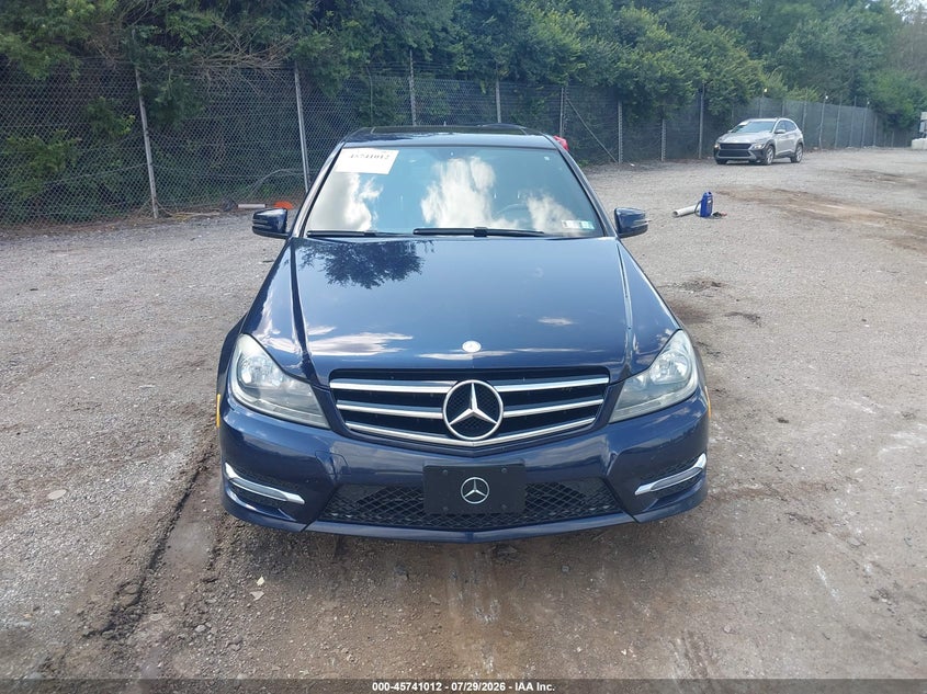 2014 Mercedes-benz C-klasse VIN WDDGF8AB6EA964914 IAAI salvage auction — UNKNOWN, Salvage Title, sold $1,500 on 2026-08-16 (photo 6)