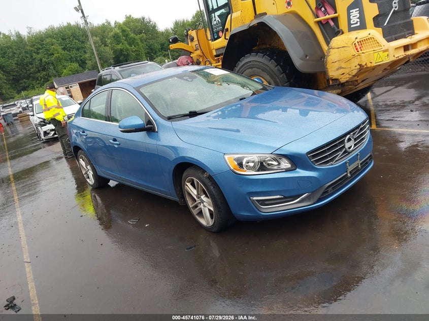 2015 Volvo S60 VIN YV126MFD6F2301937 IAAI salvage auction — NORMAL WEAR, Clear (Connecticut), sold $700 on 2026-08-20 (photo 1)