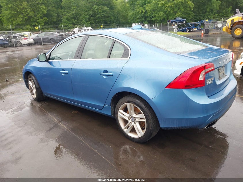 2015 Volvo S60 VIN YV126MFD6F2301937 IAAI salvage auction — NORMAL WEAR, Clear (Connecticut), sold $700 on 2026-08-20 (photo 3)