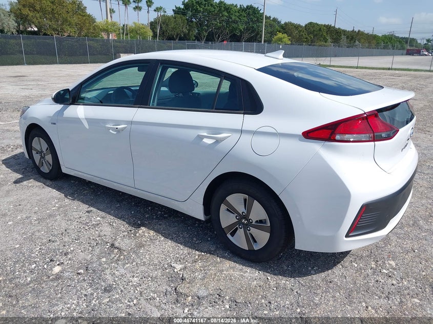 2020 Hyundai Ioniq hybrid VIN KMHC65LC6LU235252 IAAI salvage auction — NORMAL WEAR, SF97 (Florida), sold $8,850 on 2026-10-13 (photo 3)