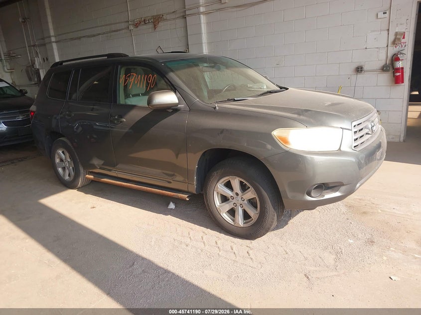 2008 Toyota Highlander VIN JTEDS41A982008894 IAAI salvage auction — NORMAL WEAR, Clear (Minnesota), sold $825 on 2026-08-02 (photo 1)