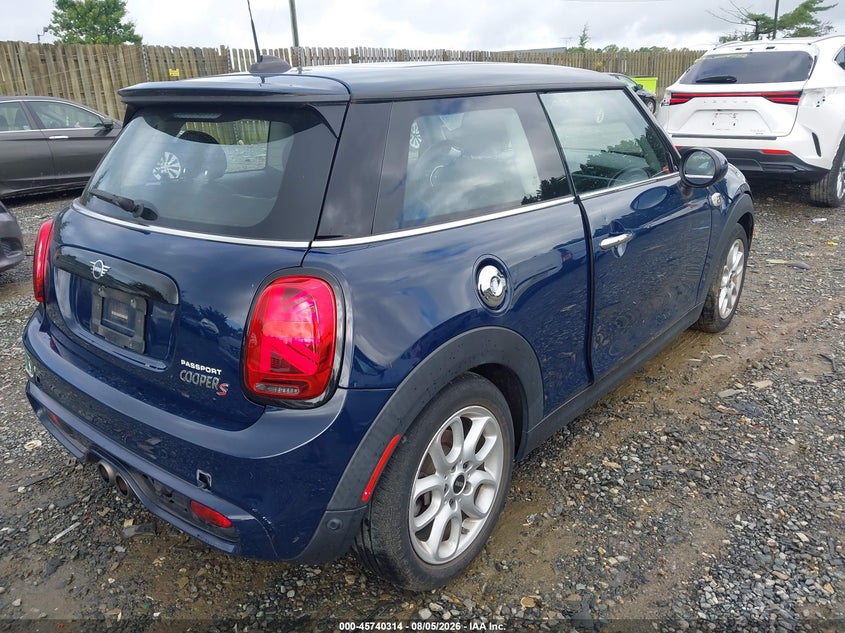 2019 Mini Hard top VIN WMWXP7C55K2A52774 IAAI salvage auction — SIDE, Salvage (Virginia), sold $4,050 on 2026-08-12 (photo 4)