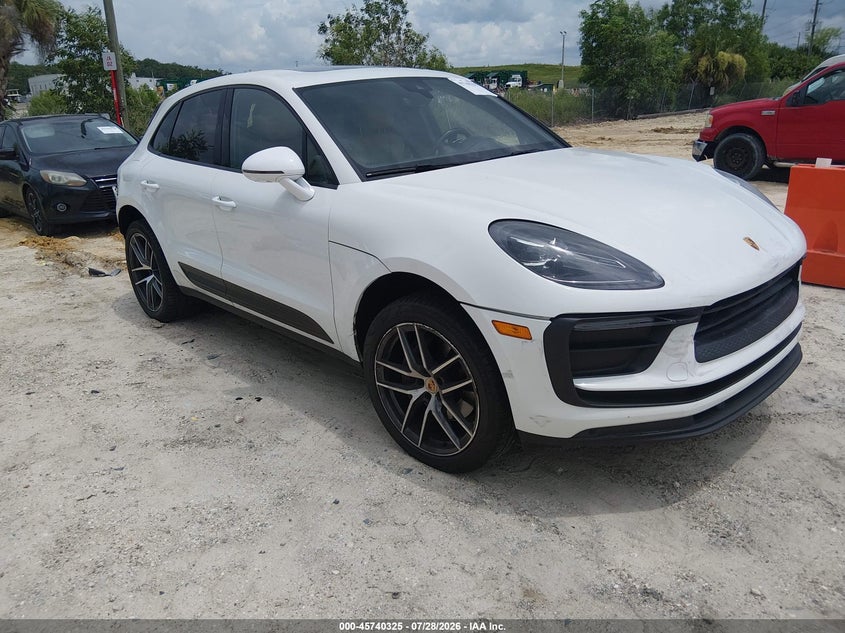 2022 Porsche Macan VIN WP1AA2A54NLB10626 IAAI salvage auction — REAR END, Salvage Title, sold $13,950 on 2026-09-09 (photo 1)