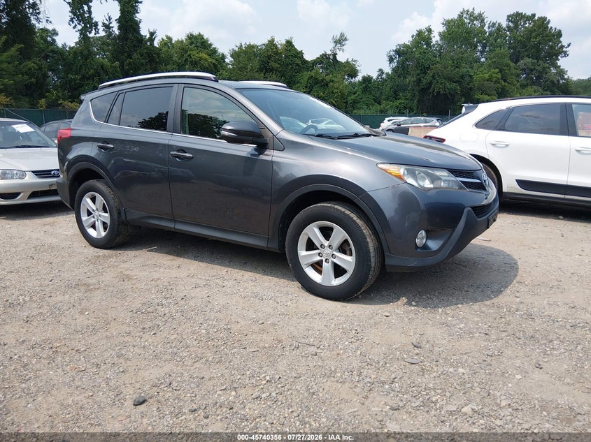 2013 Toyota Rav 4 VIN JTMRFREV6DD003286 IAAI salvage auction — NORMAL WEAR, Clear (Maryland), sold $2,750 on 2026-07-30 (photo 1)