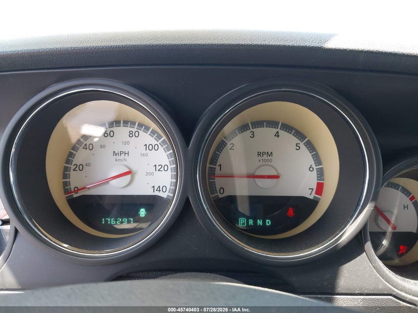 2010 Dodge Challenger VIN 2B3CJ4DVXAH103321 IAAI salvage auction — RIGHT FRONT, Salvage Certificate (California), sold $700 on 2026-08-14 (photo 7)