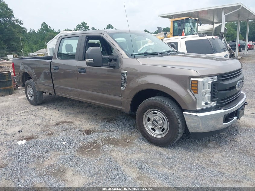 2019 Ford F350 VIN 1FT8W3A62KEE92798 — IAAI salvage auction photo