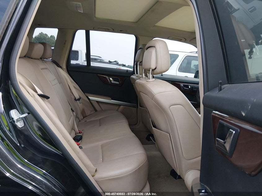 2010 Mercedes-benz Glk-class VIN WDCGG8HB4AF299337 IAAI salvage auction — RIGHT FRONT, Salvage (North Carolina), sold $1,525 on 2026-08-12 (photo 8)
