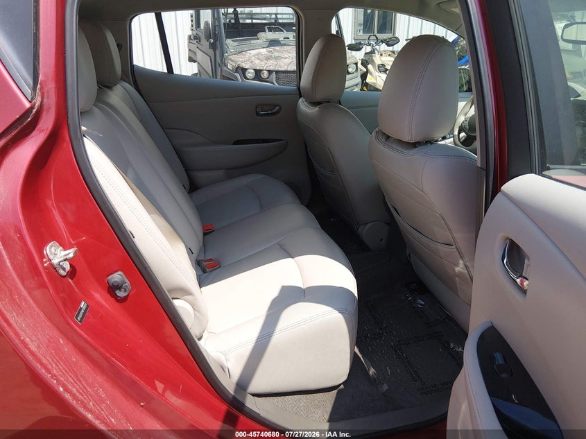 2011 Nissan Leaf VIN JN1AZ0CP4BT006424 IAAI salvage auction — NORMAL WEAR, Original (Vermont), sold $25 on 2026-07-30 (photo 8)