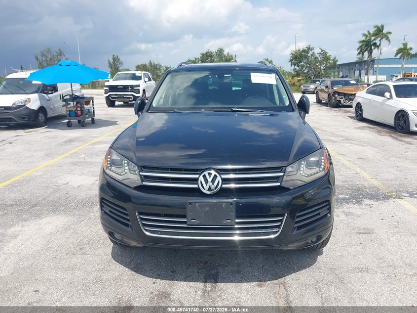 2013 Volkswagen Touareg VIN WVGEP9BP3DD004506 IAAI salvage auction — NORMAL WEAR, Clear (Illinois), sold $1,050 on 2026-07-30 (photo 6)