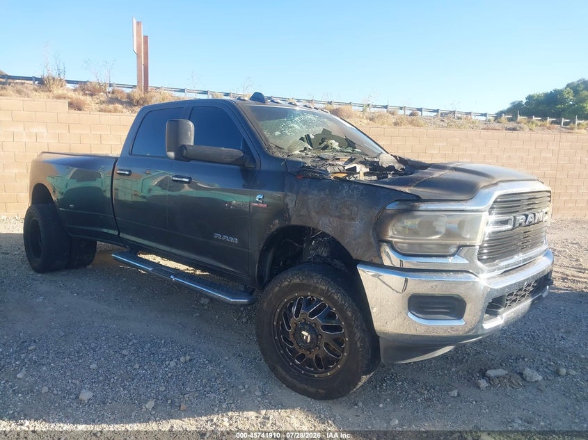 2019 Ram 3500 VIN 3C63RRHLXKG621922 — IAAI salvage auction photo
