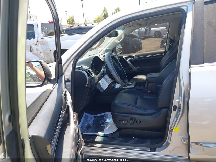 2014 Lexus Gx VIN JTJBM7FX1E5074013 IAAI salvage auction — RIGHT FRONT, Wait Title, sold $12,800 on 2026-09-04 (photo 5)