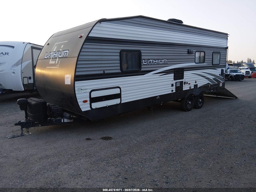 2020 Heartland Lithium 2414 VIN 5SFCB2923LE434926 IAAI salvage auction — SIDE, Salvage (Arizona), sold $8,200 on 2026-08-26 (photo 2)
