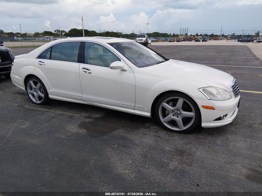 2009 Mercedes-benz S class VIN WDDNG86X19A276494 IAAI salvage auction — WATER/FLOOD, Rebuildable (Florida), sold $1,550 on 2026-08-20 (photo 1)