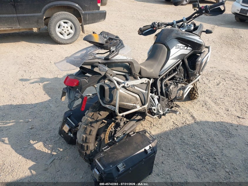 2020 Triumph motorcycle Tiger VIN SMTE65DF2LTAB4095 IAAI salvage auction — ALL OVER, Salvage (Montana), sold $3,850 on 2026-09-23 (photo 4)
