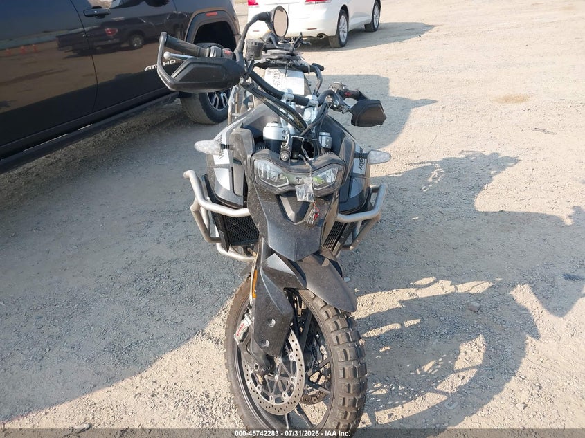 2020 Triumph motorcycle Tiger VIN SMTE65DF2LTAB4095 IAAI salvage auction — ALL OVER, Salvage (Montana), sold $3,850 on 2026-09-23 (photo 5)
