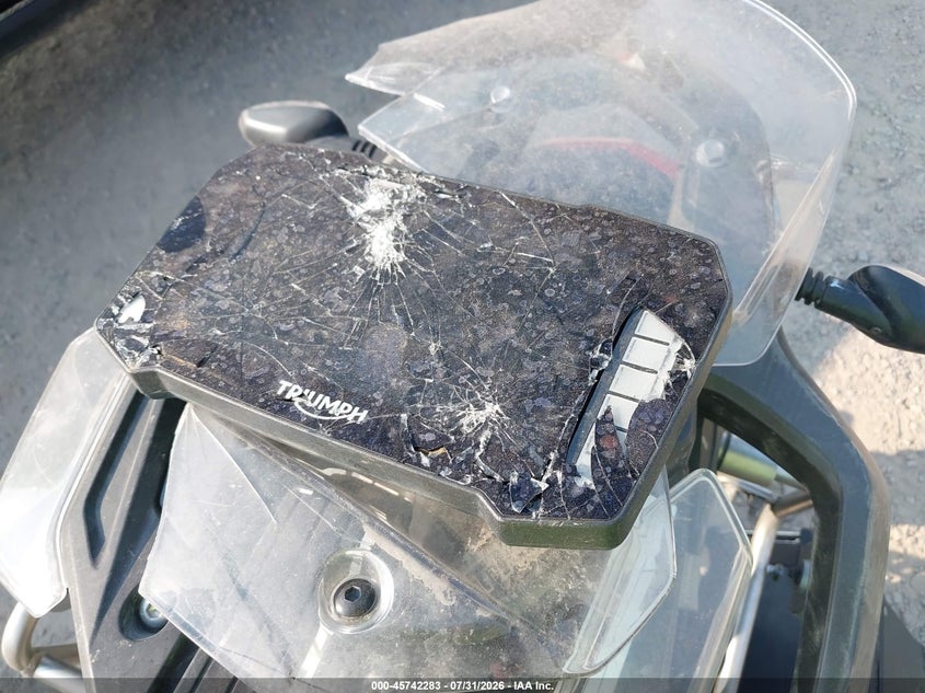 2020 Triumph motorcycle Tiger VIN SMTE65DF2LTAB4095 IAAI salvage auction — ALL OVER, Salvage (Montana), sold $3,850 on 2026-09-23 (photo 7)