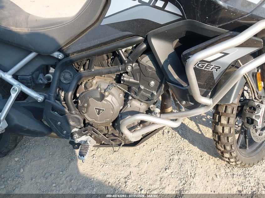 2020 Triumph motorcycle Tiger VIN SMTE65DF2LTAB4095 IAAI salvage auction — ALL OVER, Salvage (Montana), sold $3,850 on 2026-09-23 (photo 8)