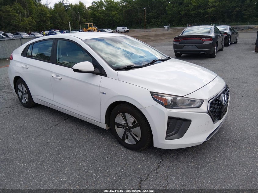 2020 Hyundai Ioniq hybrid VIN KMHC65LC2LU219811 — IAAI salvage auction photo