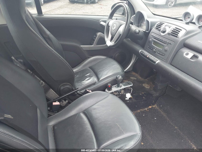 2008 Smart Fortwo VIN WMEEJ31X98K137066 IAAI salvage auction — NORMAL WEAR, Clear (Rhode Island), sold $525 on 2026-08-11 (photo 8)