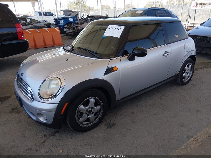 2009 Mini Cooper VIN WMWMF33569TW78219 IAAI salvage auction — REAR END, Salvage (California), sold $725 on 2026-08-24 (photo 2)