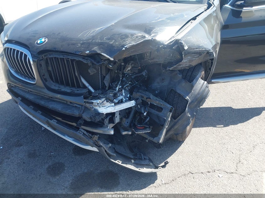 2019 BMW X3 VIN 5UXTR7C57KLE96677 IAAI salvage auction — FRONT END, Salvage (California), sold $3,050 on 2026-08-23 (photo 6)