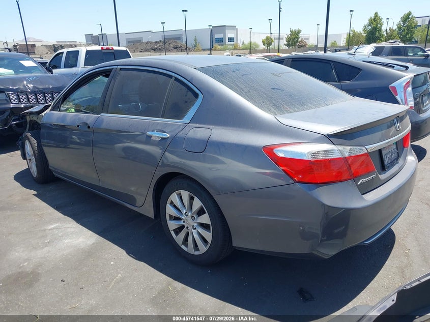 2013 Honda Accord VIN 1HGCR2F70DA186286 IAAI salvage auction — LEFT FRONT, Wait Title, sold $1,200 on 2026-08-24 (photo 3)