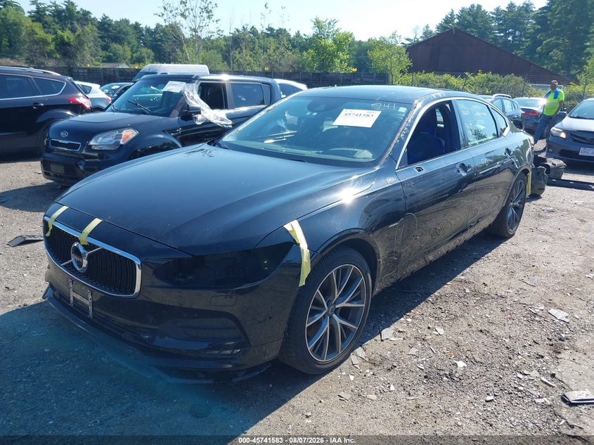 2018 Volvo S90 VIN LVY992MK1JP036639 IAAI salvage auction — FRONT & REAR, Salvage (Massachusetts), sold $3,750 on 2026-09-01 (photo 2)