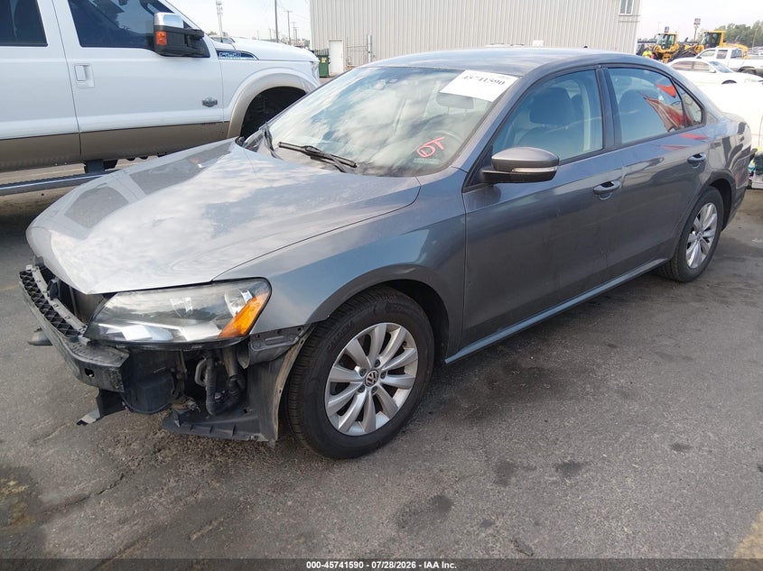 2015 Volkswagen Passat VIN 1VWAT7A32FC018212 IAAI salvage auction — FRONT END, Salvage (Utah), sold $900 on 2026-08-12 (photo 2)