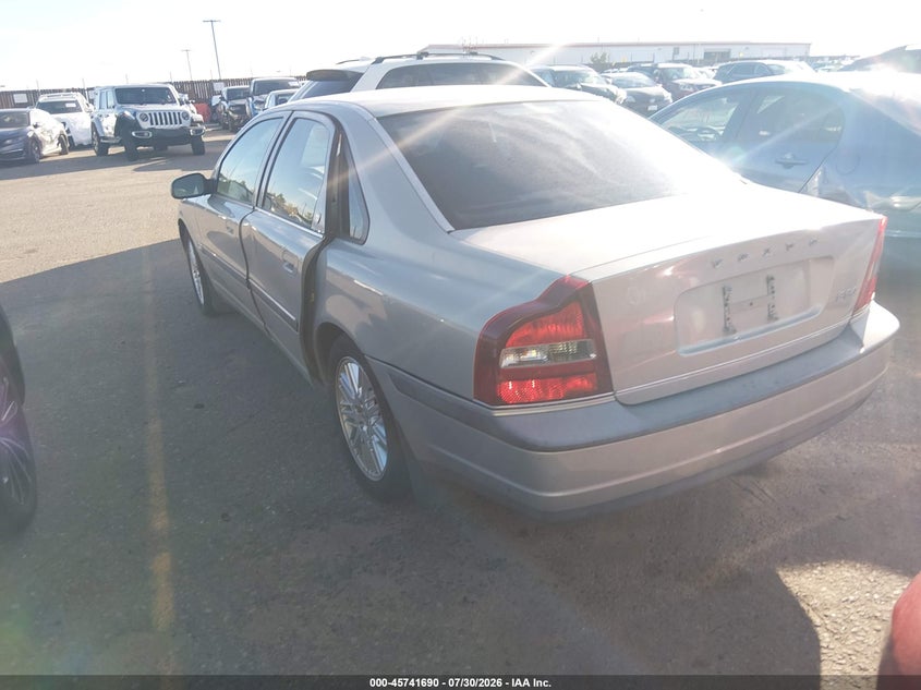 2001 Volvo S80 VIN YV1TS94D611162150 IAAI salvage auction — NORMAL WEAR, Clear (Colorado), sold $250 on 2026-08-04 (photo 3)
