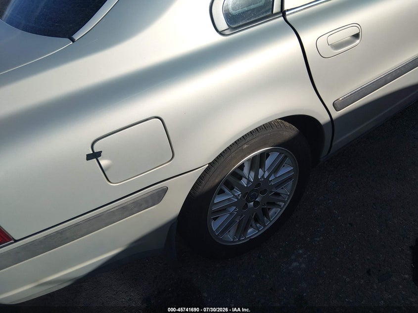 2001 Volvo S80 VIN YV1TS94D611162150 IAAI salvage auction — NORMAL WEAR, Clear (Colorado), sold $250 on 2026-08-04 (photo 6)