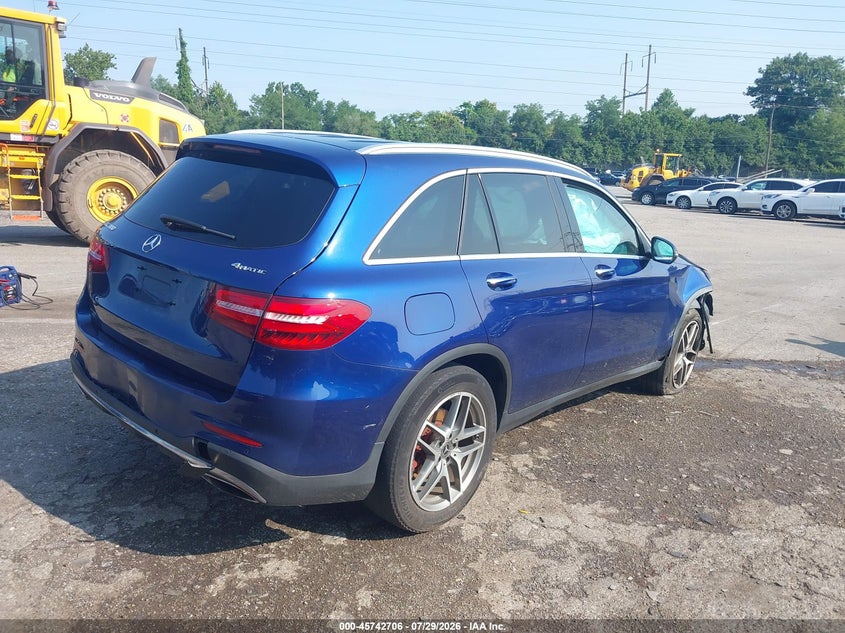 2018 Mercedes-benz Glc VIN WDC0G4KB8JV051567 IAAI salvage auction — RIGHT FRONT, Salvage (Pennsylvania), sold $7,600 on 2026-08-12 (photo 4)