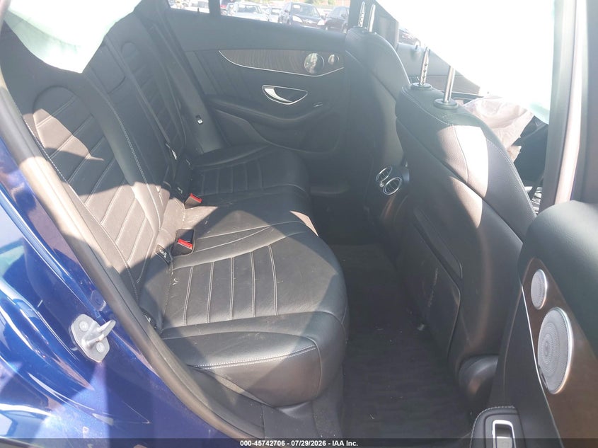 2018 Mercedes-benz Glc VIN WDC0G4KB8JV051567 IAAI salvage auction — RIGHT FRONT, Salvage (Pennsylvania), sold $7,600 on 2026-08-12 (photo 8)