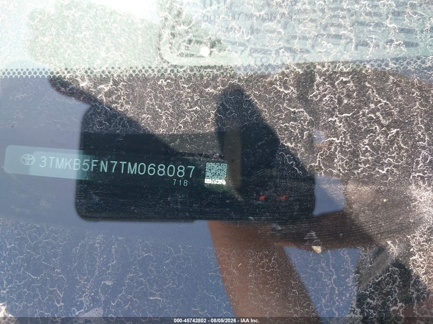 2026 Toyota Tacoma VIN 3TMKB5FN7TM068087 IAAI salvage auction — Left & Right Side, Salvage Title, sold $11,025 on 2026-09-23 (photo 9)