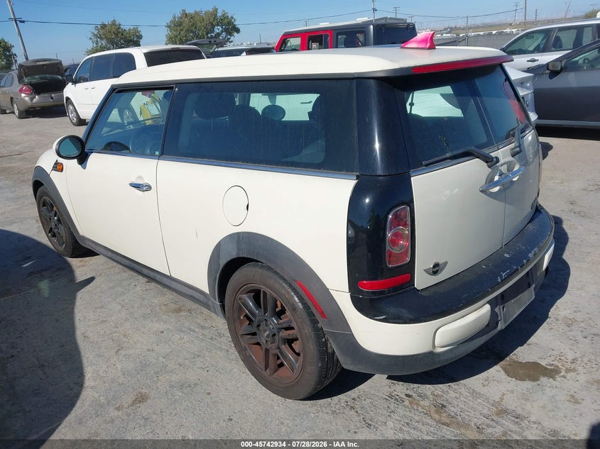2014 Mini Clubman VIN WMWZF3C59ET571410 IAAI salvage auction — NORMAL WEAR, Clear - Dealer Only (California), sold $375 on 2026-08-06 (photo 3)