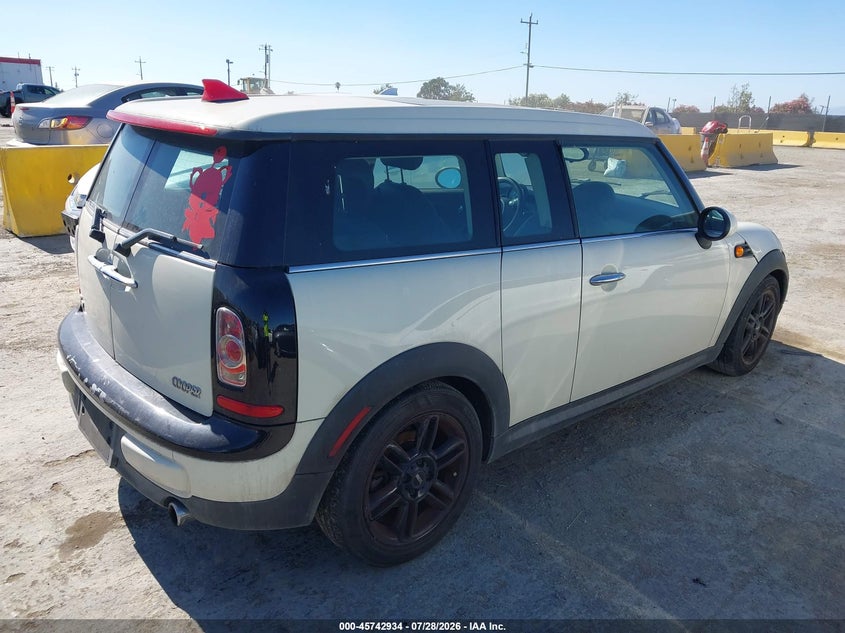 2014 Mini Clubman VIN WMWZF3C59ET571410 IAAI salvage auction — NORMAL WEAR, Clear - Dealer Only (California), sold $375 on 2026-08-06 (photo 4)