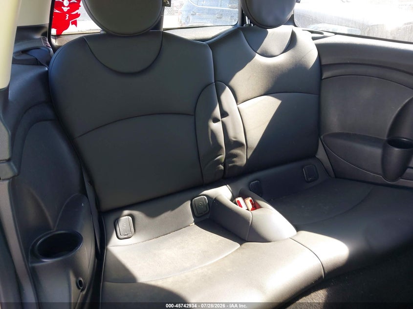 2014 Mini Clubman VIN WMWZF3C59ET571410 IAAI salvage auction — NORMAL WEAR, Clear - Dealer Only (California), sold $375 on 2026-08-06 (photo 8)
