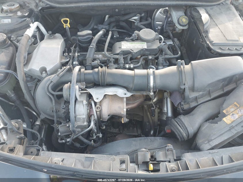 2014 Mercedes-benz Cla-klasse VIN WDDSJ4EB8EN035148 IAAI salvage auction — ENGINE DAMAGE, Wait Title, sold $1,250 on 2026-08-10 (photo 6)