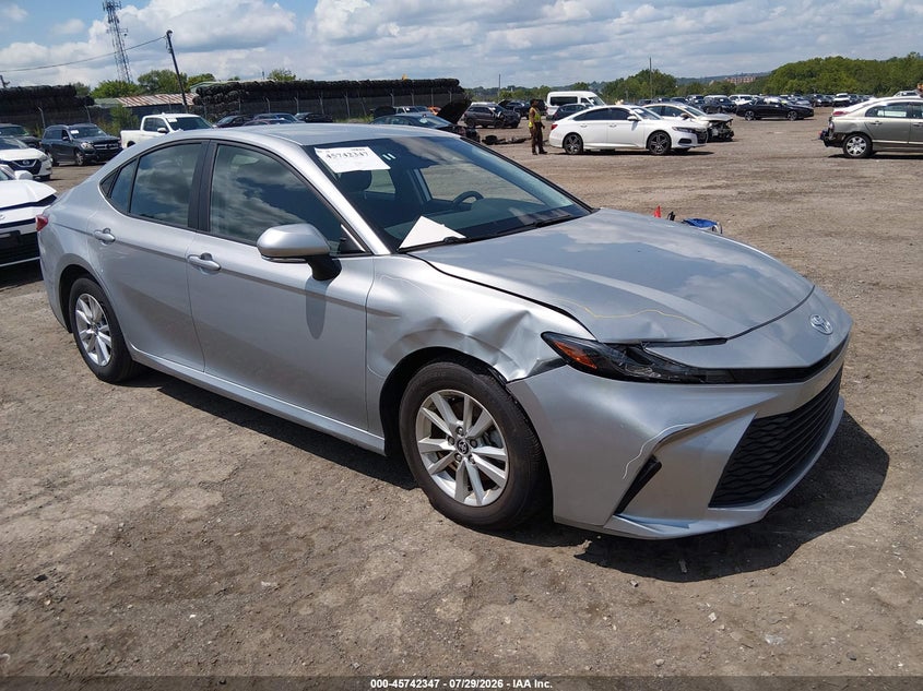 2025 Toyota Camry VIN 4T1DAACKXSU031958 IAAI salvage auction — RIGHT FRONT, Salvage Title, sold $15,100 on 2026-08-08 (photo 1)