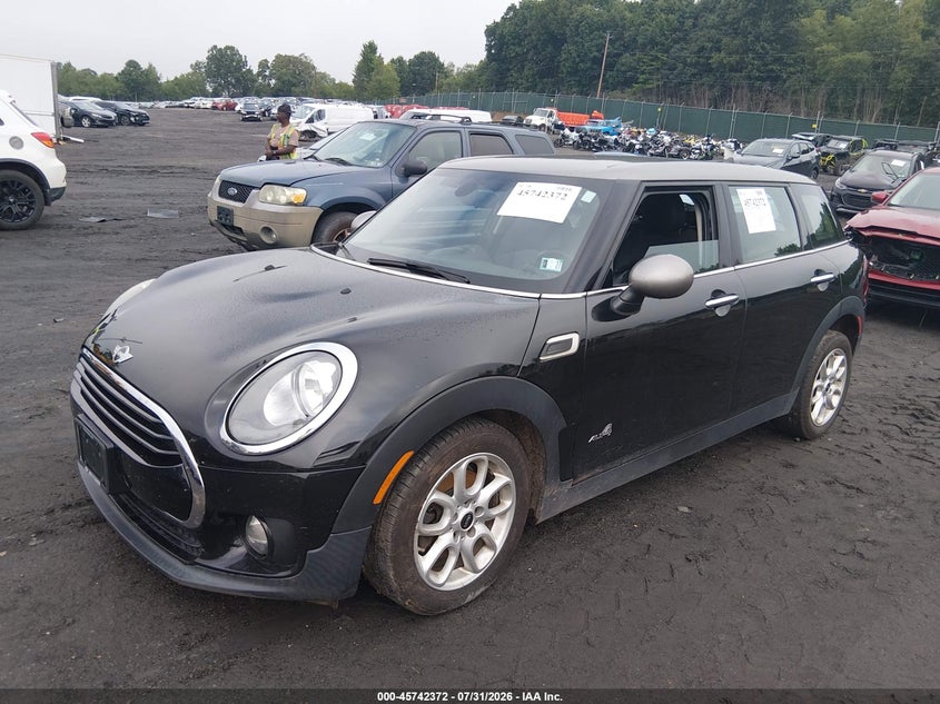 2017 Mini Clubman VIN WMWLU1C57H2C41715 IAAI salvage auction — RIGHT FRONT, Salvage Title, sold $1,750 on 2026-08-13 (photo 2)