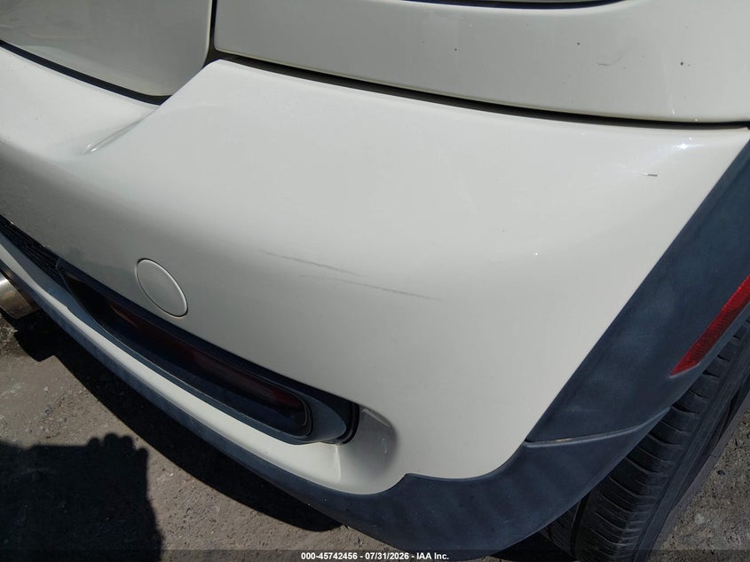 2013 Mini Hard top VIN WMWSV3C59DT395588 IAAI salvage auction — NORMAL WEAR, Clear (New Mexico), sold $425 on 2026-08-10 (photo 6)