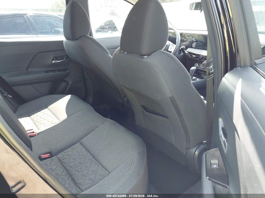 2025 Nissan Kicks VIN 3N8AP6CA6SL319324 IAAI salvage auction — FRONT END, Salvage Title, sold $5,300 on 2026-09-10 (photo 8)